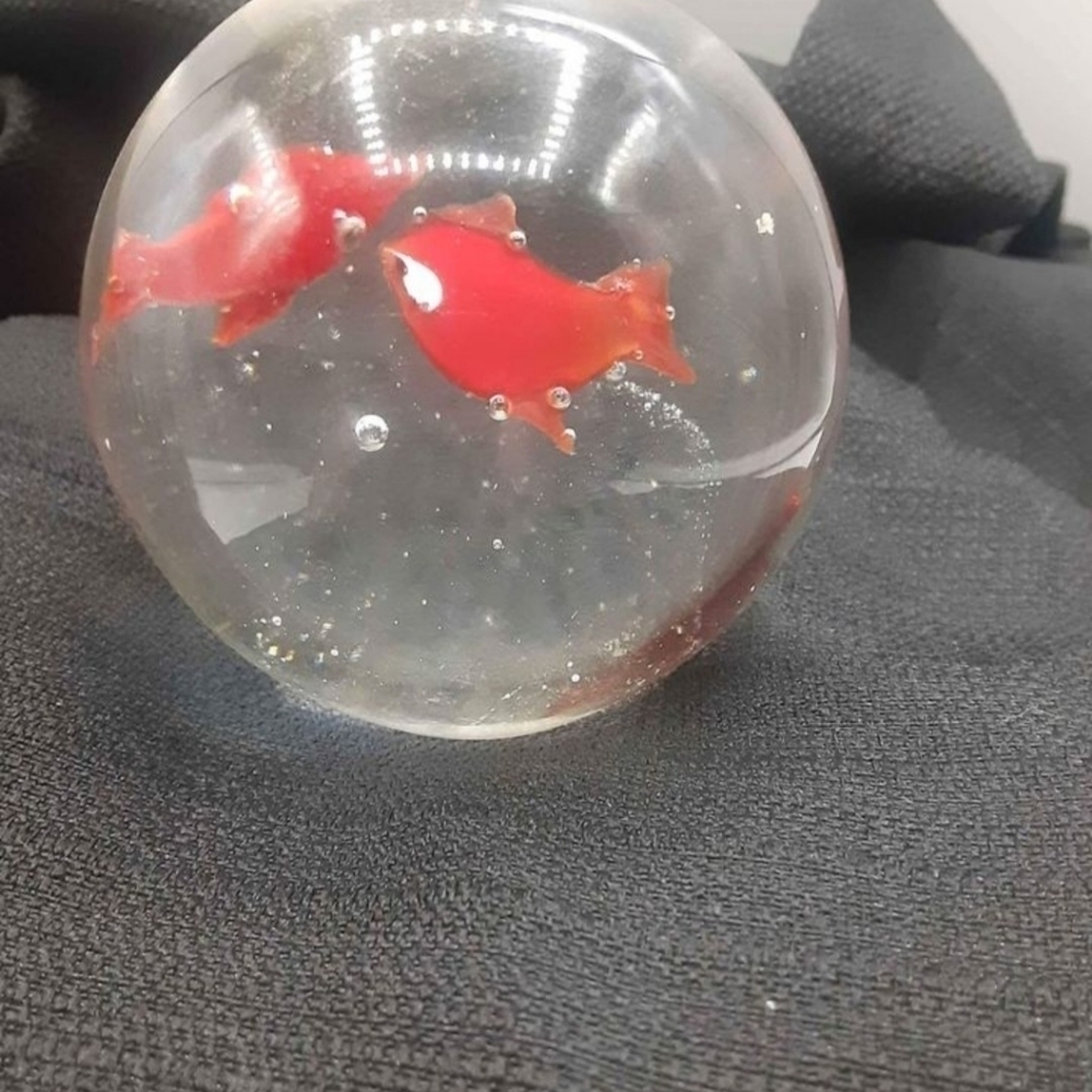 Antique Murano Fishbowl Paperweight - Picture 4 of 4